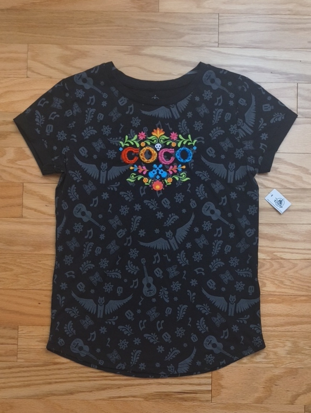 Disney + Pixar Coco Short Sleeve Embroidered Black Ladies Size M NWT